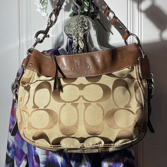 Vintage Pristine Coach Leather Monogram Silver/Chrome zipper buckles - Picture 10 of 14